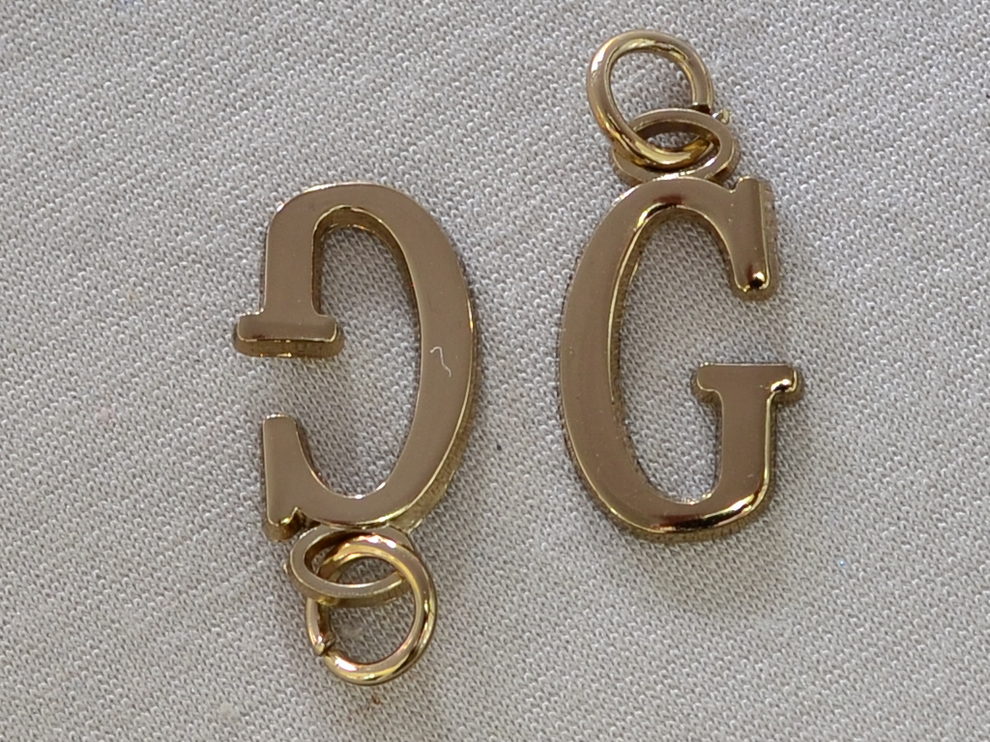 декоративный пришивной элемент буква "G" арт.25295, цена за 1 штуку