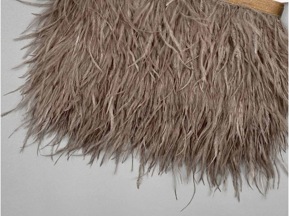 Перья страуса на ленте, коричневый, цена за 1 шт (арт.15027-51)