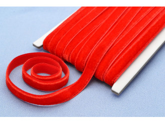 Лента бархатная односторонняя, красный, цена за 1 метр (арт.55/red)