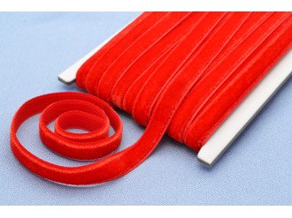 Лента бархатная односторонняя, красный, цена за 1 метр (арт.55/red)