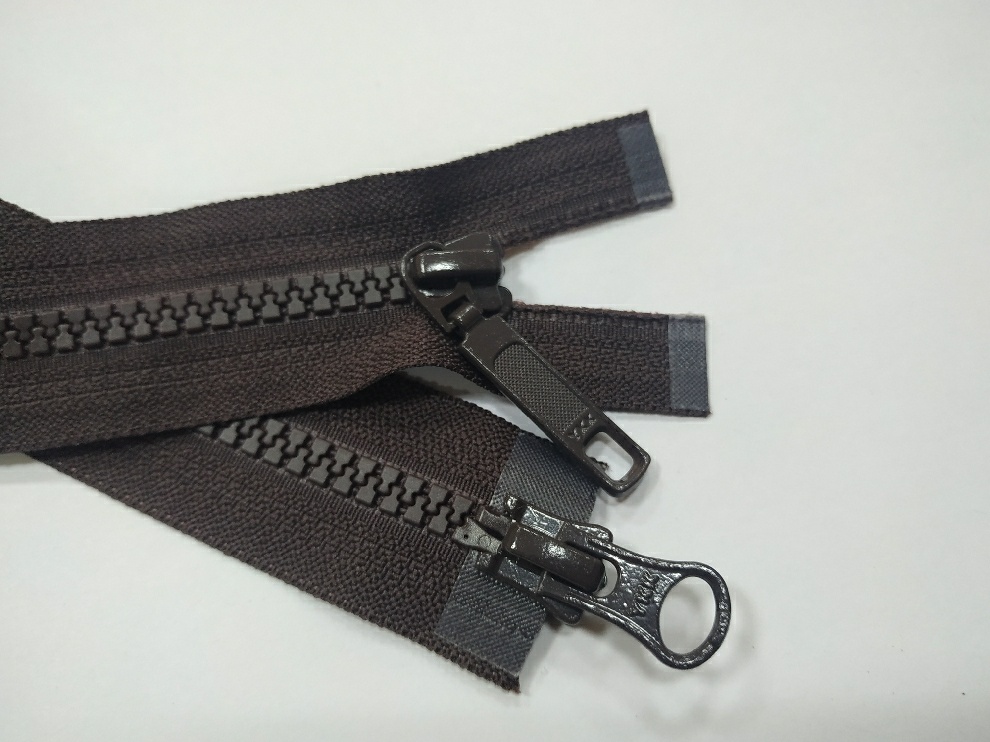 арт.17-570 YKK Т5 светло коричневая молния трактор