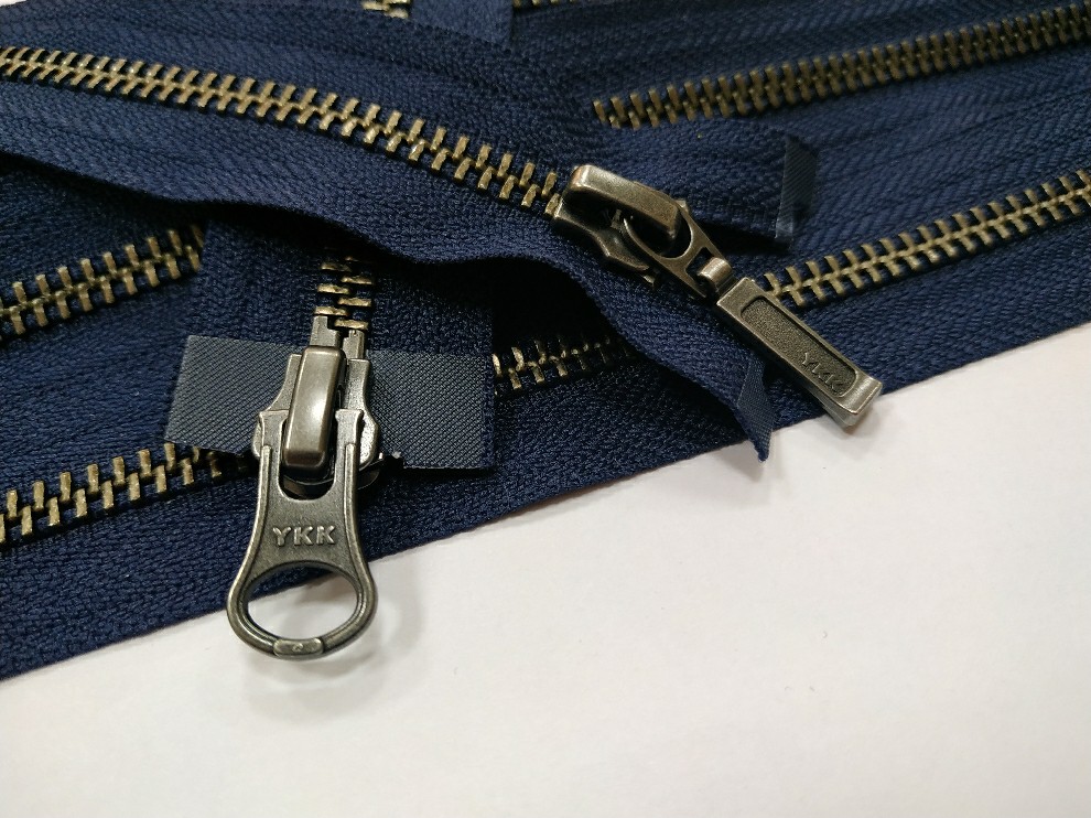 Металлическая молния тёмный никель YKK Т5, 2 бегунка, синий, цена за 1 шт (арт.21-100-058-bn)