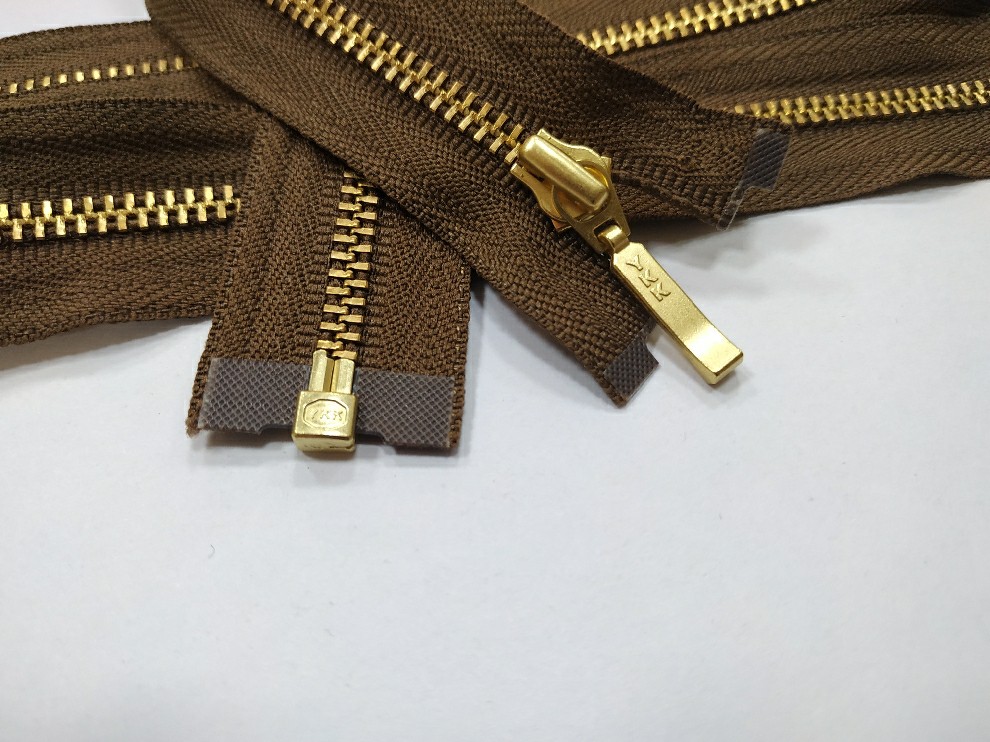 Металлическая молния золото YKK Т3, коричневый, цена за 1 шт (арт.22-900-g)