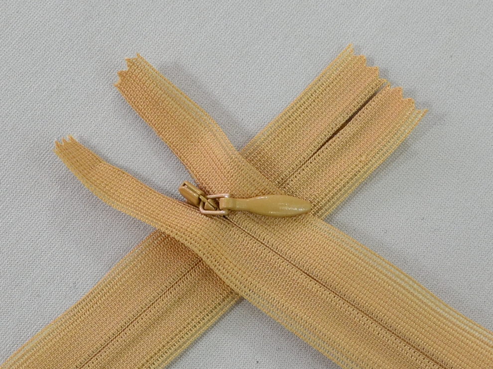 Потайная молния YKK, медовый, цена за 1 шт (арт.60-189)
