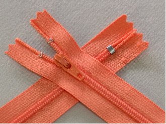 Блискавка брючна Т3, персиковий, ціна за 1шт (арт.20/20-814)